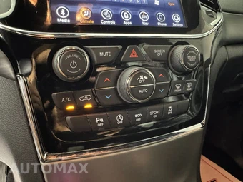 2021 Jeep Grand Cherokee Laredo X - miniatura 22