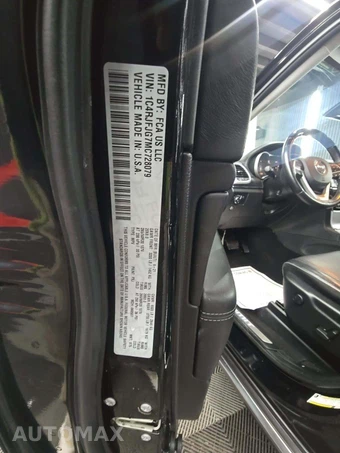 2021 Jeep Grand Cherokee Summit - miniatura 5