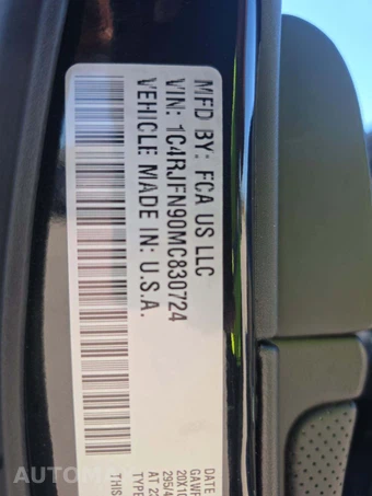 2021 Jeep Grand Cherokee Trackhawk - miniatura 2