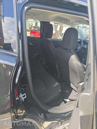 2021 Jeep Renegade Jeepster – miniatura 16