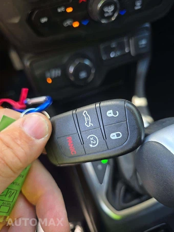 2021 Jeep Renegade Jeepster – miniatura 8