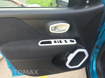 2021 Jeep Renegade Latitude – miniatura 9