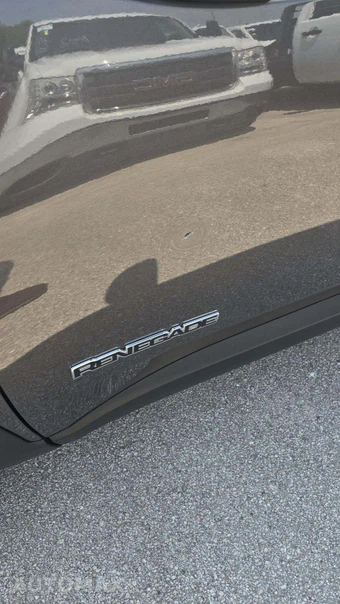 2021 Jeep Renegade Latitude - miniatura 20