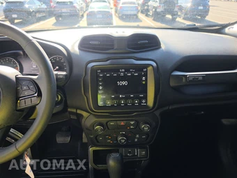 2021 Jeep Renegade Latitude - miniatura 11