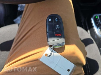 2021 Jeep Renegade Latitude – miniatura 8