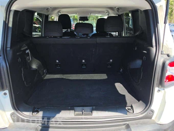 2021 Jeep Renegade Latitude – miniatura 14