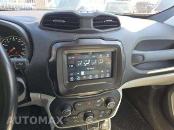 2021 Jeep Renegade Latitude - miniatura 10