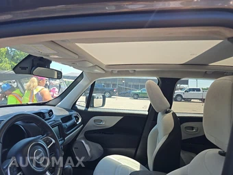 2021 Jeep Renegade Latitude – miniatura 18