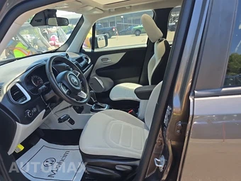 2021 Jeep Renegade Latitude – miniatura 7