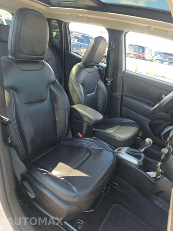 2021 Jeep Renegade Limited - miniatura 18