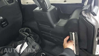 2021 Jeep Wrangler Unlimited Freedom Edition - miniatura 25