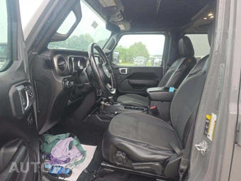 2021 Jeep Wrangler Unlimited Freedom Edition - miniatura 3