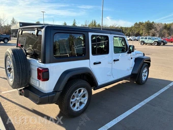2021 Jeep Wrangler Unlimited Islander - miniatura 2