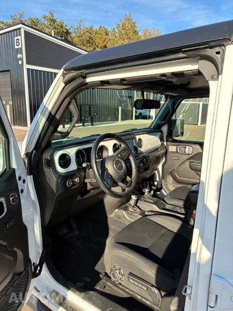 2021 Jeep Wrangler Unlimited Islander - miniatura 6