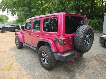 2021 Jeep Wrangler Unlimited Rubicon - miniatura 2