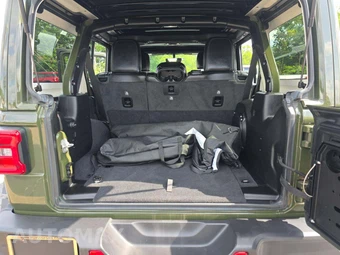 2021 Jeep Wrangler Unlimited Rubicon - miniatura 14