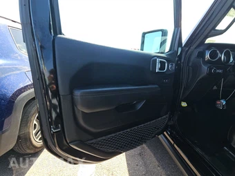 2021 Jeep Wrangler Unlimited Rubicon 392 - miniatura 9