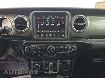2021 Jeep Wrangler Unlimited Sahara - miniatura 11