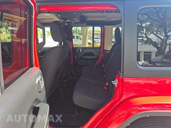 2021 Jeep Wrangler Unlimited Sahara - miniatura 10