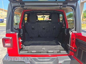 2021 Jeep Wrangler Unlimited Sahara - miniatura 11