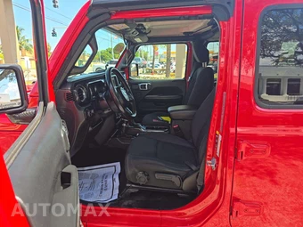 2021 Jeep Wrangler Unlimited Sahara - miniatura 3