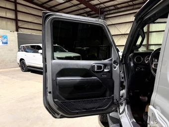 2021 Jeep Wrangler Unlimited Sahara - miniatura 11