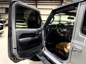 2021 Jeep Wrangler Unlimited Sahara - miniatura 12