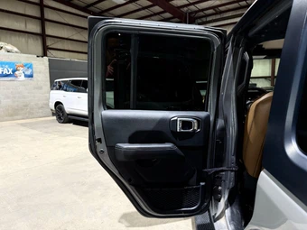 2021 Jeep Wrangler Unlimited Sahara - miniatura 15