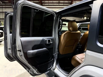 2021 Jeep Wrangler Unlimited Sahara - miniatura 16