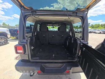 2021 Jeep Wrangler Unlimited Sahara - miniatura 11