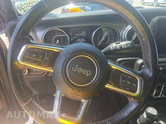 2021 Jeep Wrangler Unlimited Sahara - miniatura 10