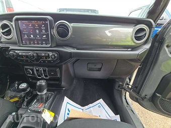 2021 Jeep Wrangler Unlimited Sahara - miniatura 19