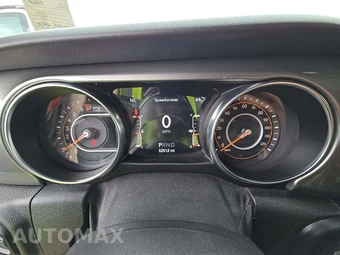 2021 Jeep Wrangler Unlimited Sahara - miniatura 9