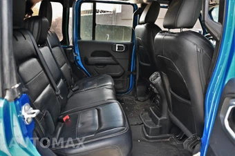 2021 Jeep Wrangler Unlimited Sahara - miniatura 11