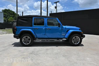 2021 Jeep Wrangler Unlimited Sahara - miniatura 7