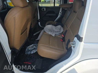 2021 Jeep Wrangler Unlimited Sahara - miniatura 13