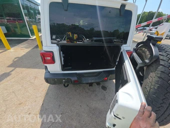 2021 Jeep Wrangler Unlimited Sahara - miniatura 17