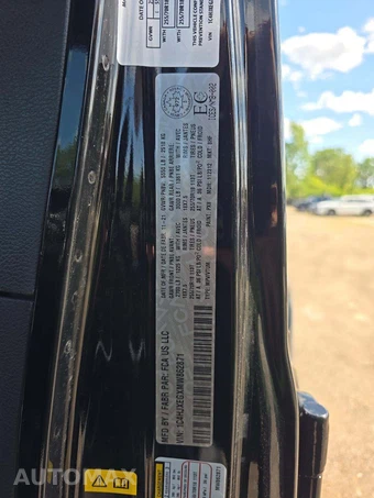 2021 Jeep Wrangler Unlimited Sahara - miniatura 2