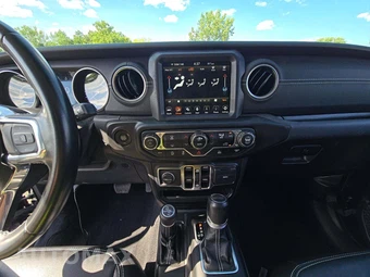 2021 Jeep Wrangler Unlimited Sahara - miniatura 7