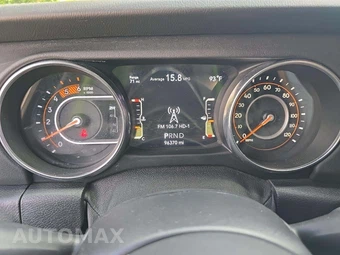2021 Jeep Wrangler Unlimited Sahara - miniatura 9