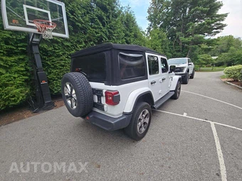 2021 Jeep Wrangler Unlimited Sahara - miniatura 3