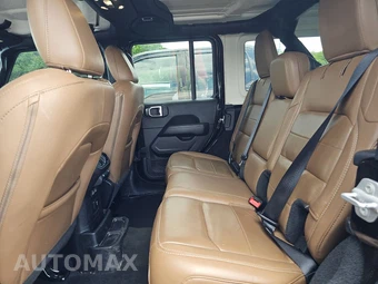 2021 Jeep Wrangler Unlimited Sahara - miniatura 13