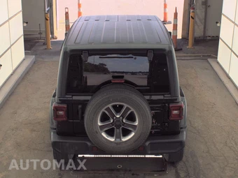 2021 Jeep Wrangler Unlimited Sahara - miniatura 5