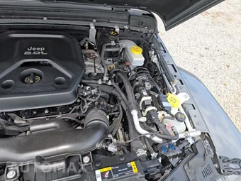 2021 Jeep Wrangler Unlimited Sahara - miniatura 20