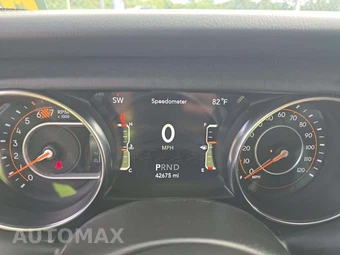 2021 Jeep Wrangler Unlimited Sahara - miniatura 6