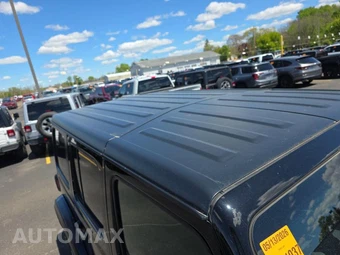 2021 Jeep Wrangler Unlimited Sahara - miniatura 12