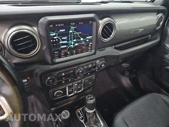 2021 Jeep Wrangler Unlimited Sahara - miniatura 11