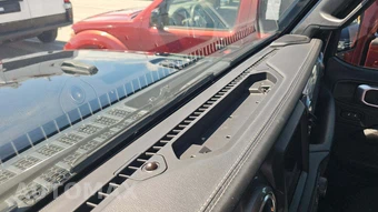 2021 Jeep Wrangler Unlimited Sahara - miniatura 28