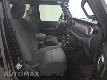 2021 Jeep Wrangler Unlimited Sahara - miniatura 8