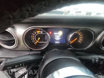 2021 Jeep Wrangler Unlimited Sahara - miniatura 12